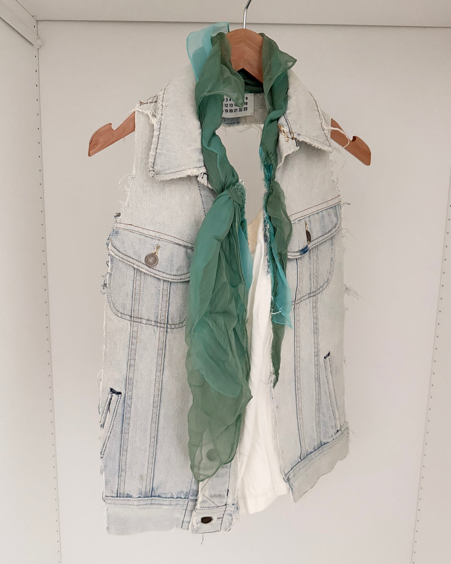 Maison Martin Margiela AW1999 Artisanal Line (0) Reconstructed Denim Scarf Vest